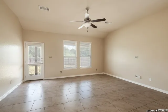 212 CAMPFIRE WAY Cibolo, TX 78108