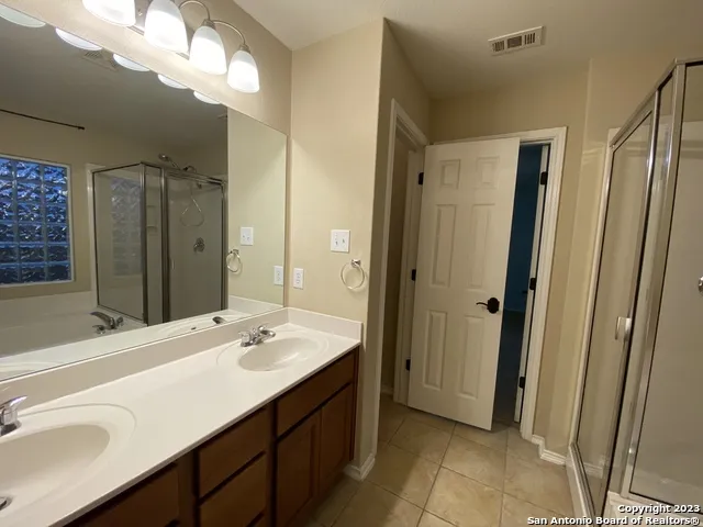 8935 Liberty View Converse, TX 78109