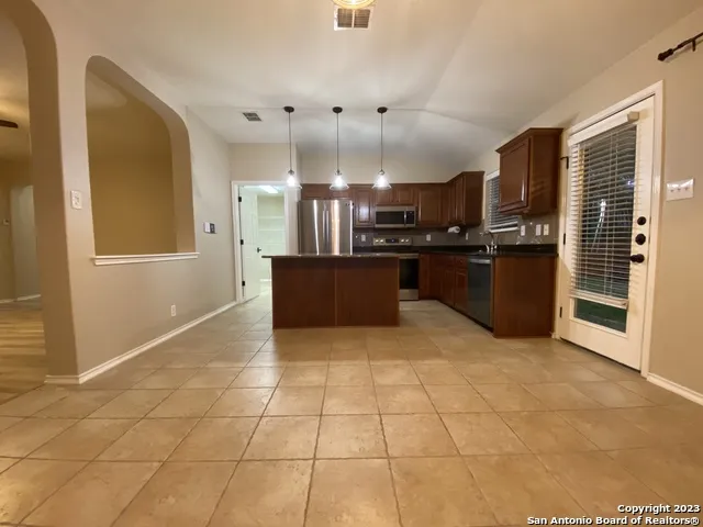 8935 Liberty View Converse, TX 78109