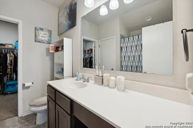 4522 HEATHERS CROSS St Hedwig, TX 78152