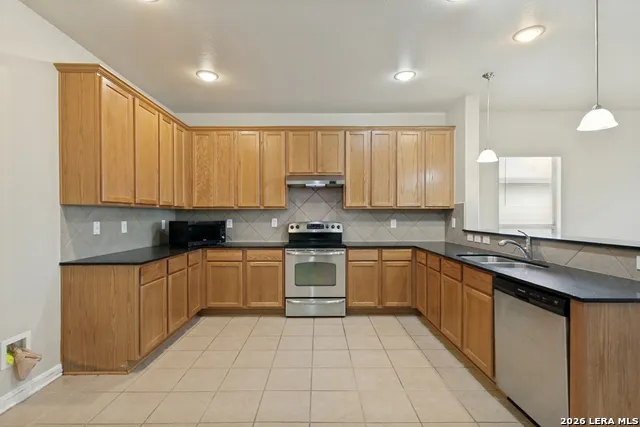 6707 BUCKHORN CLF San Antonio, TX 78233