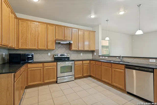 6707 BUCKHORN CLF San Antonio, TX 78233