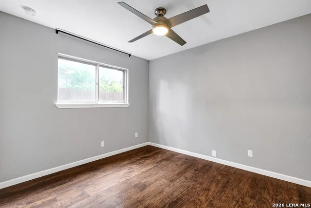 5702 CHARLIE CHAN DR San Antonio, TX 78240