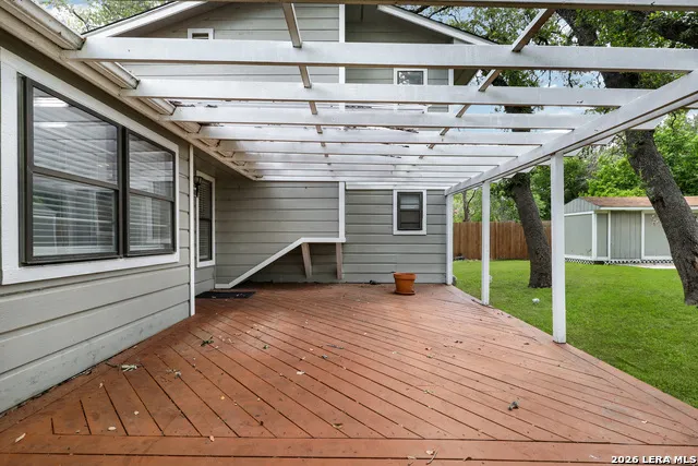 5702 CHARLIE CHAN DR San Antonio, TX 78240