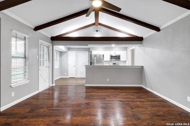 5702 CHARLIE CHAN DR San Antonio, TX 78240