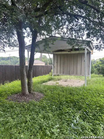 10226 Lion Hunt San Antonio, TX 78251