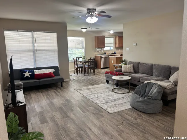 10226 Lion Hunt San Antonio, TX 78251