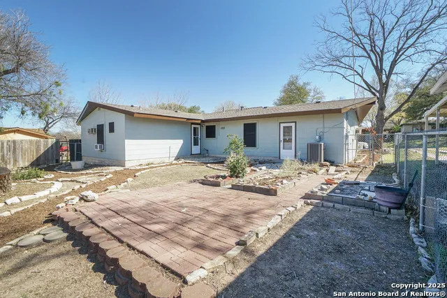 119 SULLIVAN DR San Antonio, TX 78213