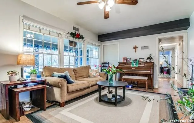 511 EXETER RD San Antonio, TX 78209