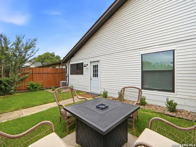 515 OAK PARK DR Unit 515 Boerne, TX 78006