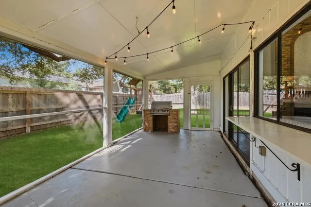 8414 ZODIAC DR Universal City, TX 78148