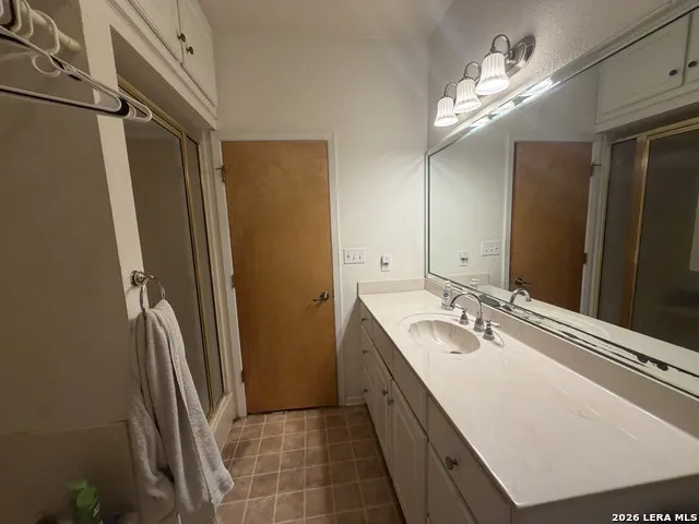 726 ENCINO DR New Braunfels, TX 78130
