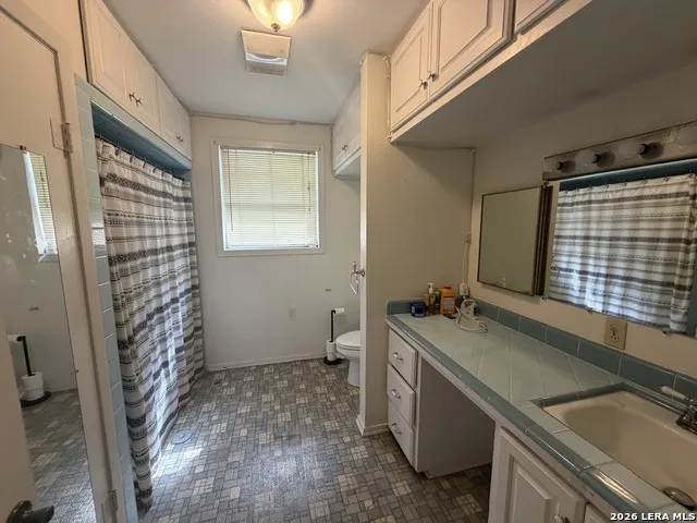 726 ENCINO DR New Braunfels, TX 78130