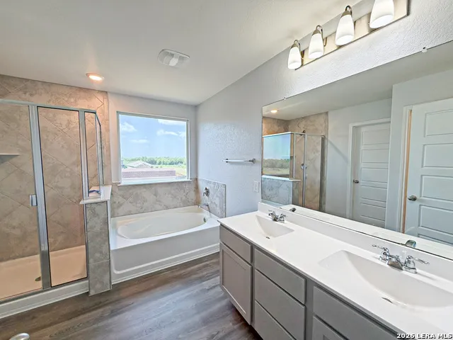 2427 Bart Cv San Antonio, TX 78244