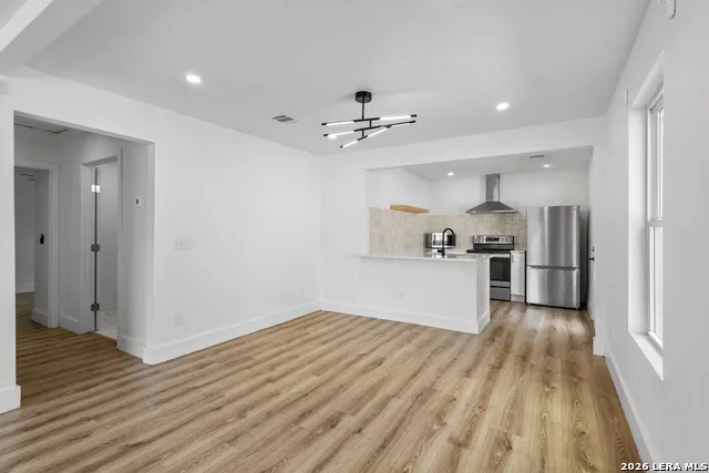 334 Cooper St San Antonio, TX 78210