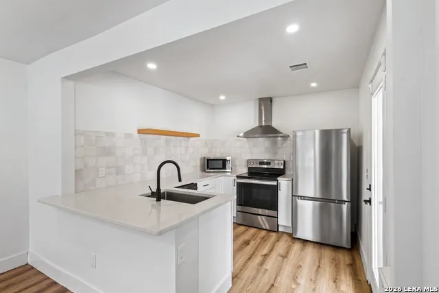 334 Cooper St San Antonio, TX 78210