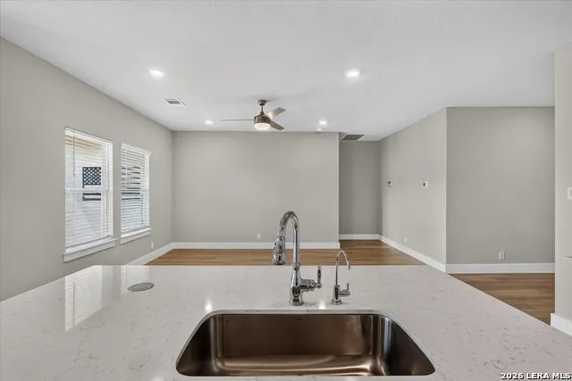 5006 Gem Pkwy San Antonio, TX 78266