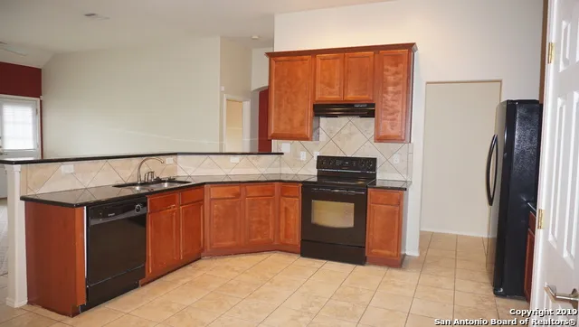 3769 PEBBLE BCH Schertz, TX 78108