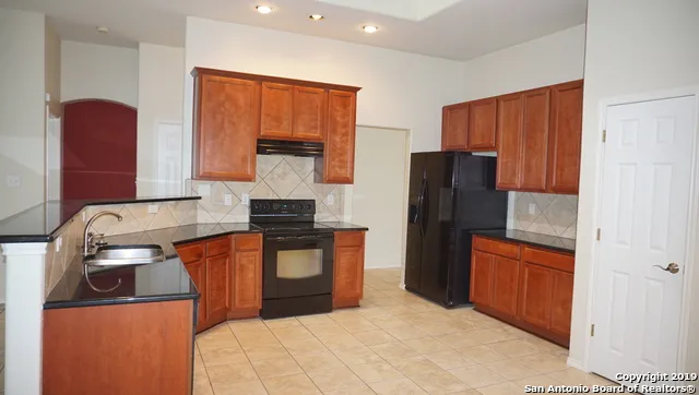 3769 PEBBLE BCH Schertz, TX 78108