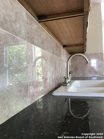 423 W Craig Pl Unit 2 San Antonio, TX 78212