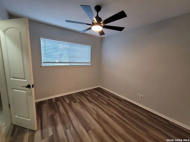 219 W SILVER SANDS DR Unit 5 San Antonio, TX 78216