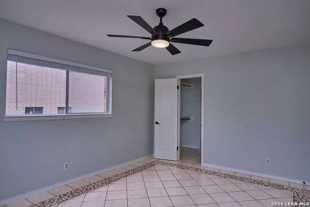 219 W SILVER SANDS DR Unit 5 San Antonio, TX 78216