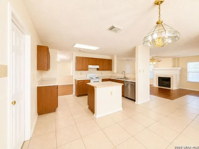8315 NORTHAVEN DR Converse, TX 78109