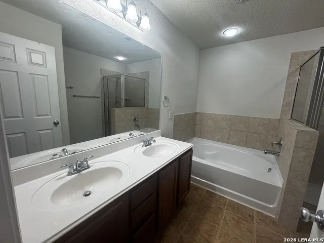 8834 SNOW GOOSE San Antonio, TX 78245