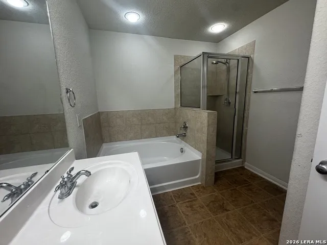 8834 SNOW GOOSE San Antonio, TX 78245