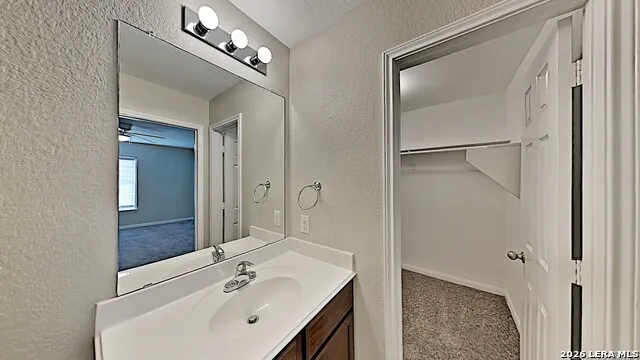 11806 Luckey Flower San Antonio, TX 78252