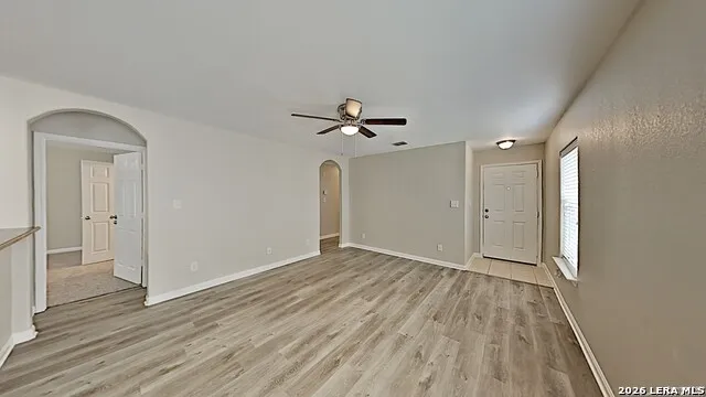 11806 Luckey Flower San Antonio, TX 78252