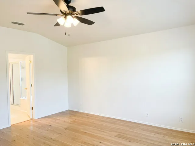 9023 Pinseeker Selma, TX 78154