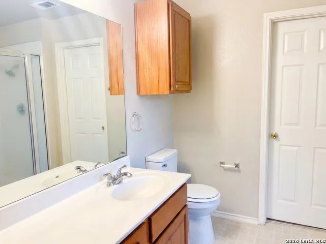 9023 Pinseeker Selma, TX 78154