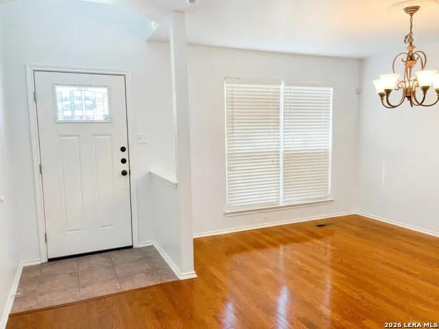 9023 Pinseeker Selma, TX 78154