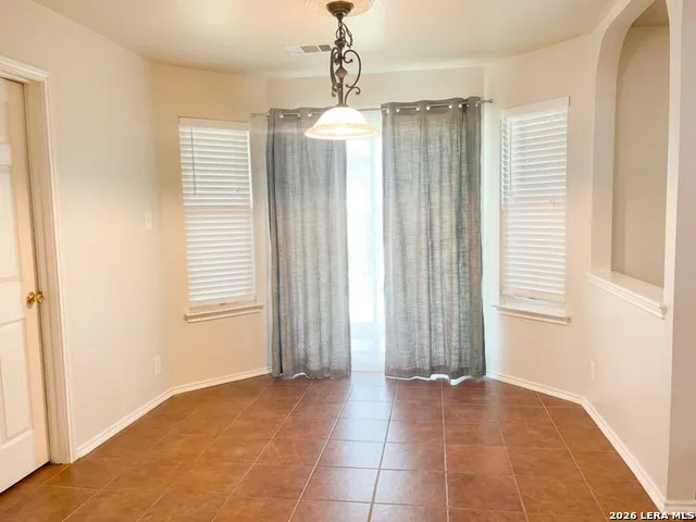 9023 Pinseeker Selma, TX 78154