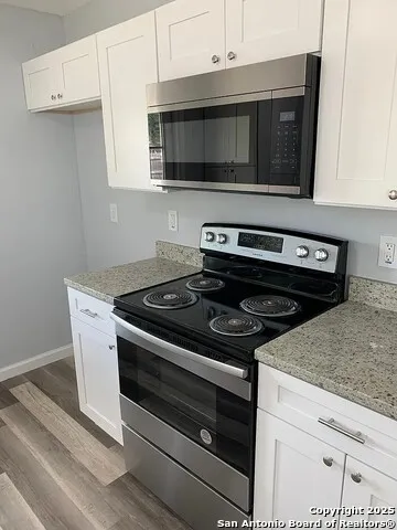 5135 TOM STAFFORD DR Kirby, TX 78219