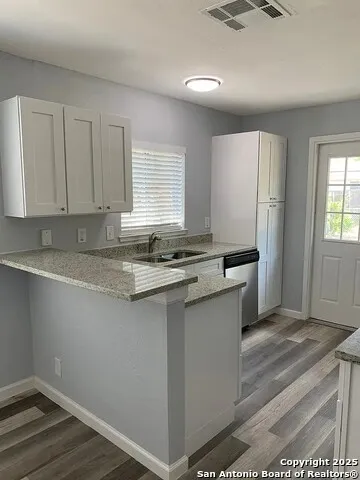 5135 TOM STAFFORD DR Kirby, TX 78219