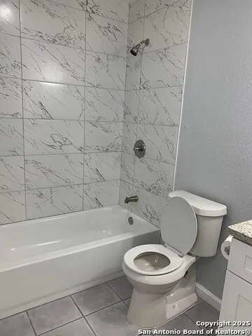5135 TOM STAFFORD DR Kirby, TX 78219