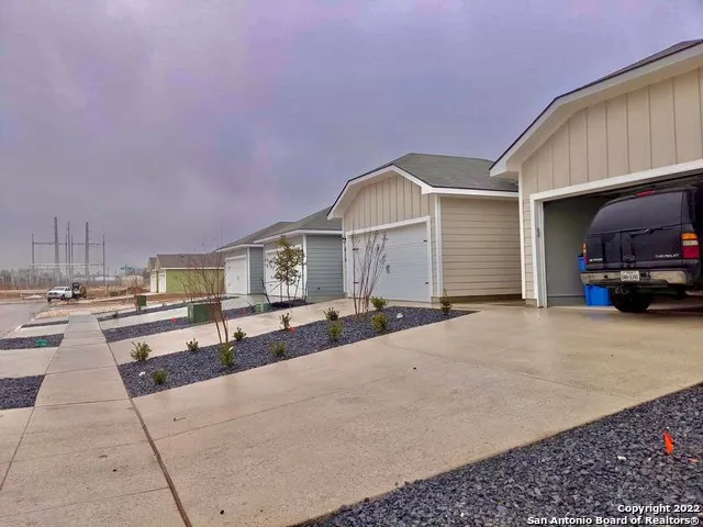 626 Heathers Way Seguin, TX 78155