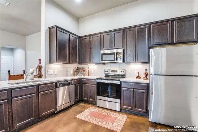 626 Heathers Way Seguin, TX 78155