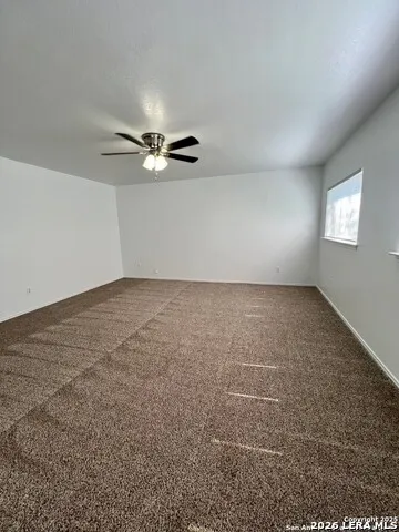 2411 LADEN MDWS San Antonio, TX 78245