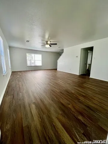 2411 LADEN MDWS San Antonio, TX 78245