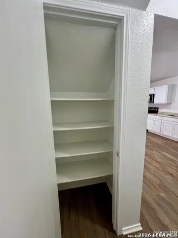 2411 LADEN MDWS San Antonio, TX 78245