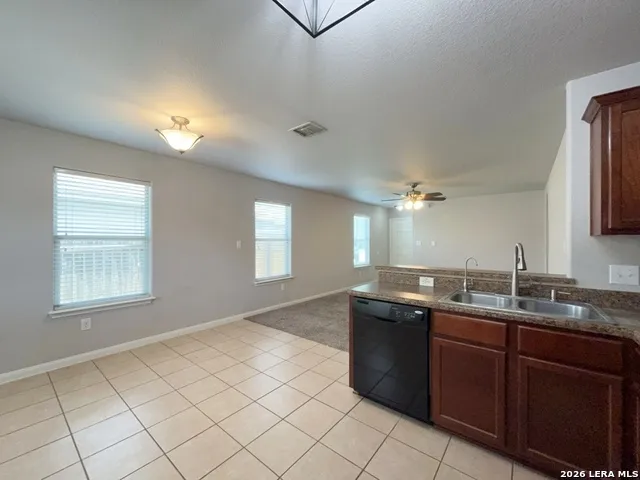 6121 Luckey Run San Antonio, TX 78252