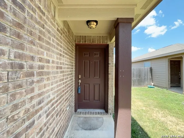 6121 Luckey Run San Antonio, TX 78252