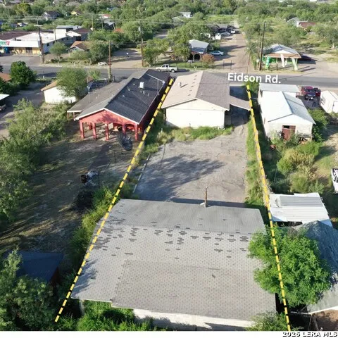 1562 Eidson Rd Eagle Pass, TX 78852