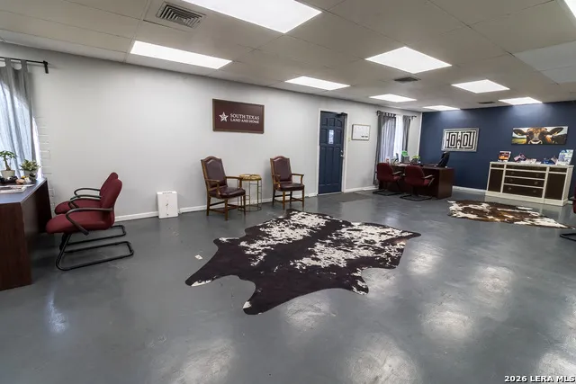 1501 SAINT MARYS ST Beeville, TX 78102