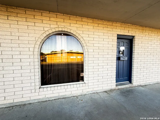 1501 SAINT MARYS ST Beeville, TX 78102