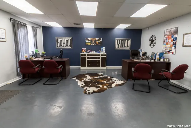 1501 SAINT MARYS ST Beeville, TX 78102