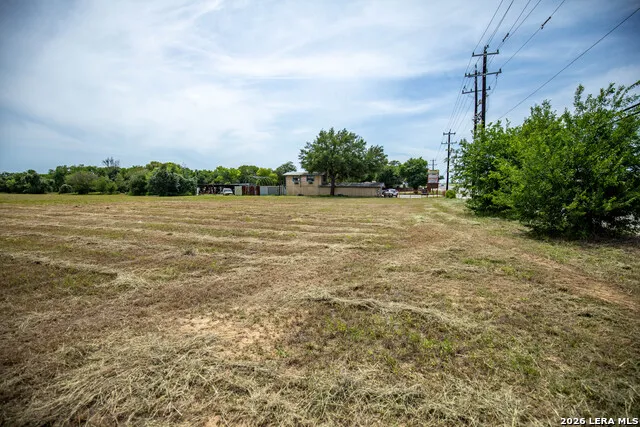 7004 Rigsby Ave. China Grove, TX 78263